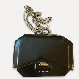 Givenchy small bag with chain. Bow Cut style.
